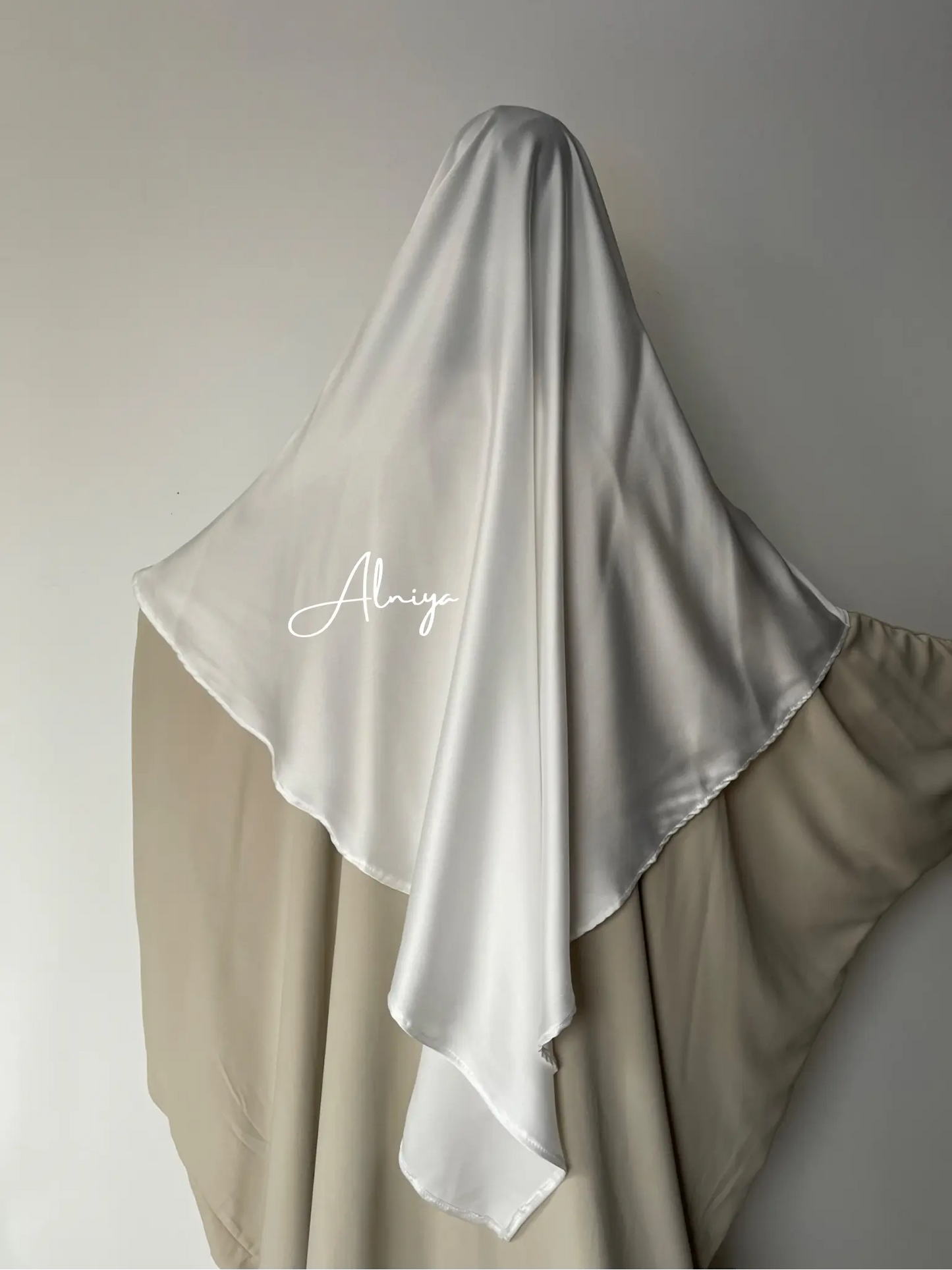 KHIMAR SATINÉ Alniya Paris