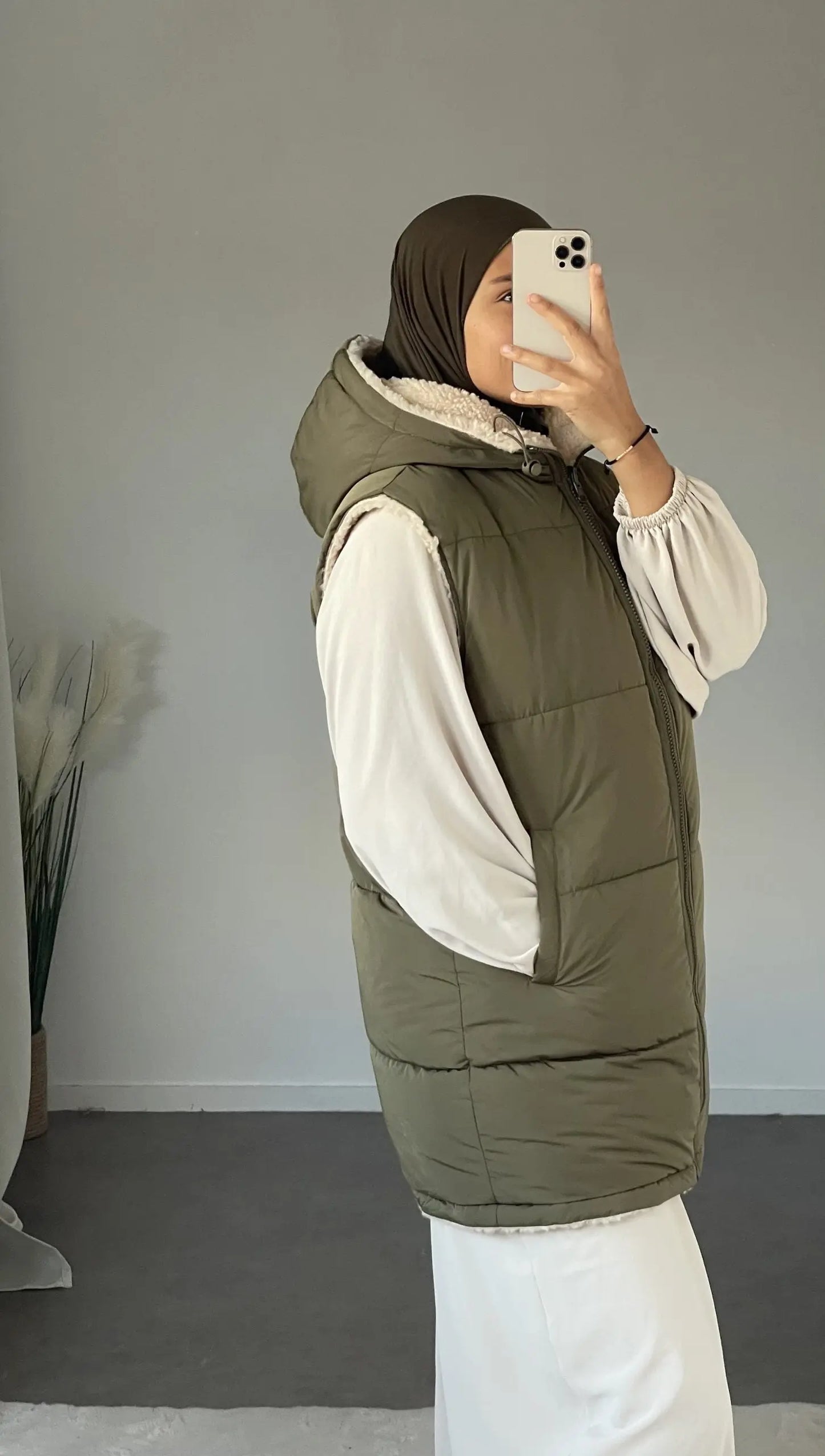 Reversible down jacket
