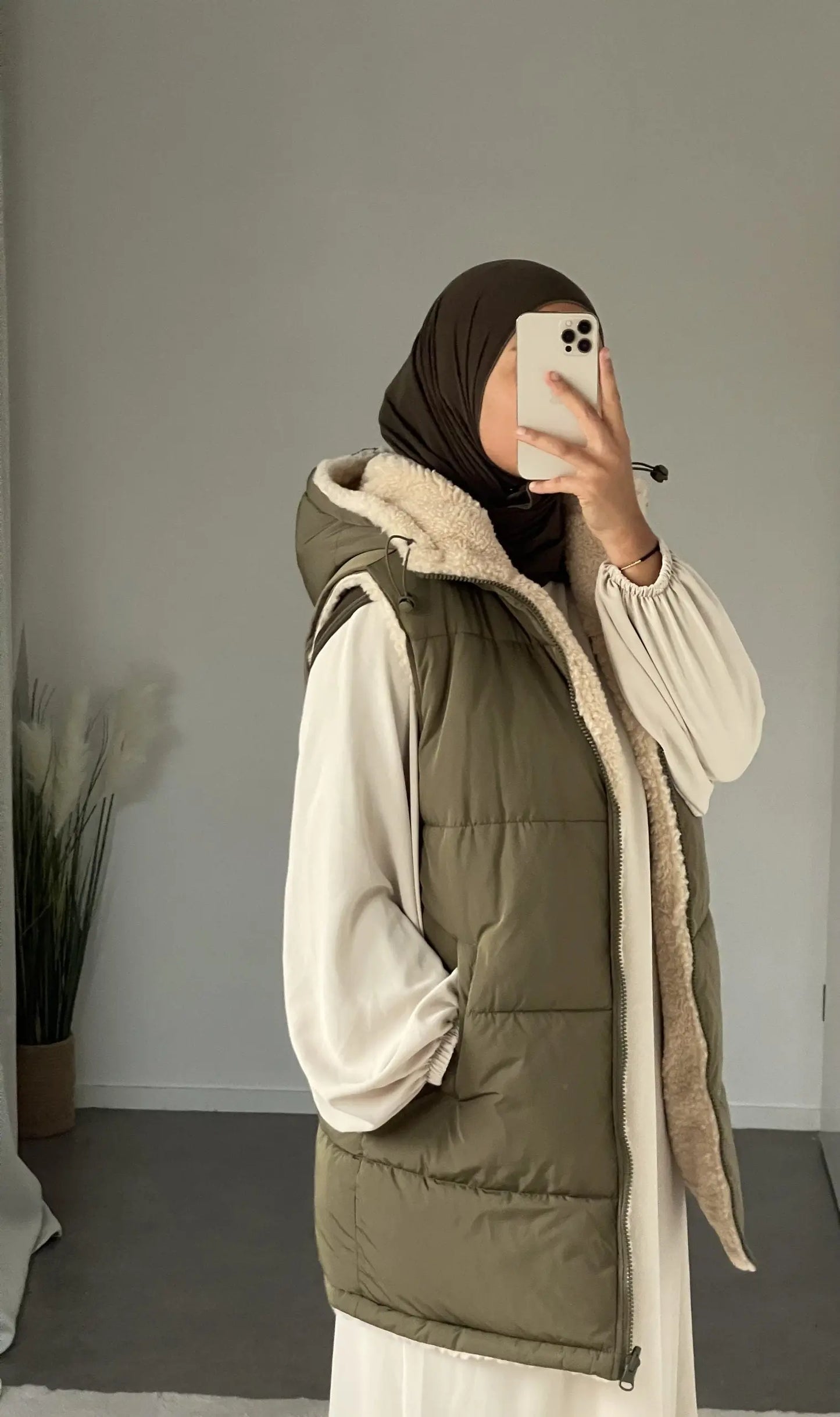 Reversible down jacket