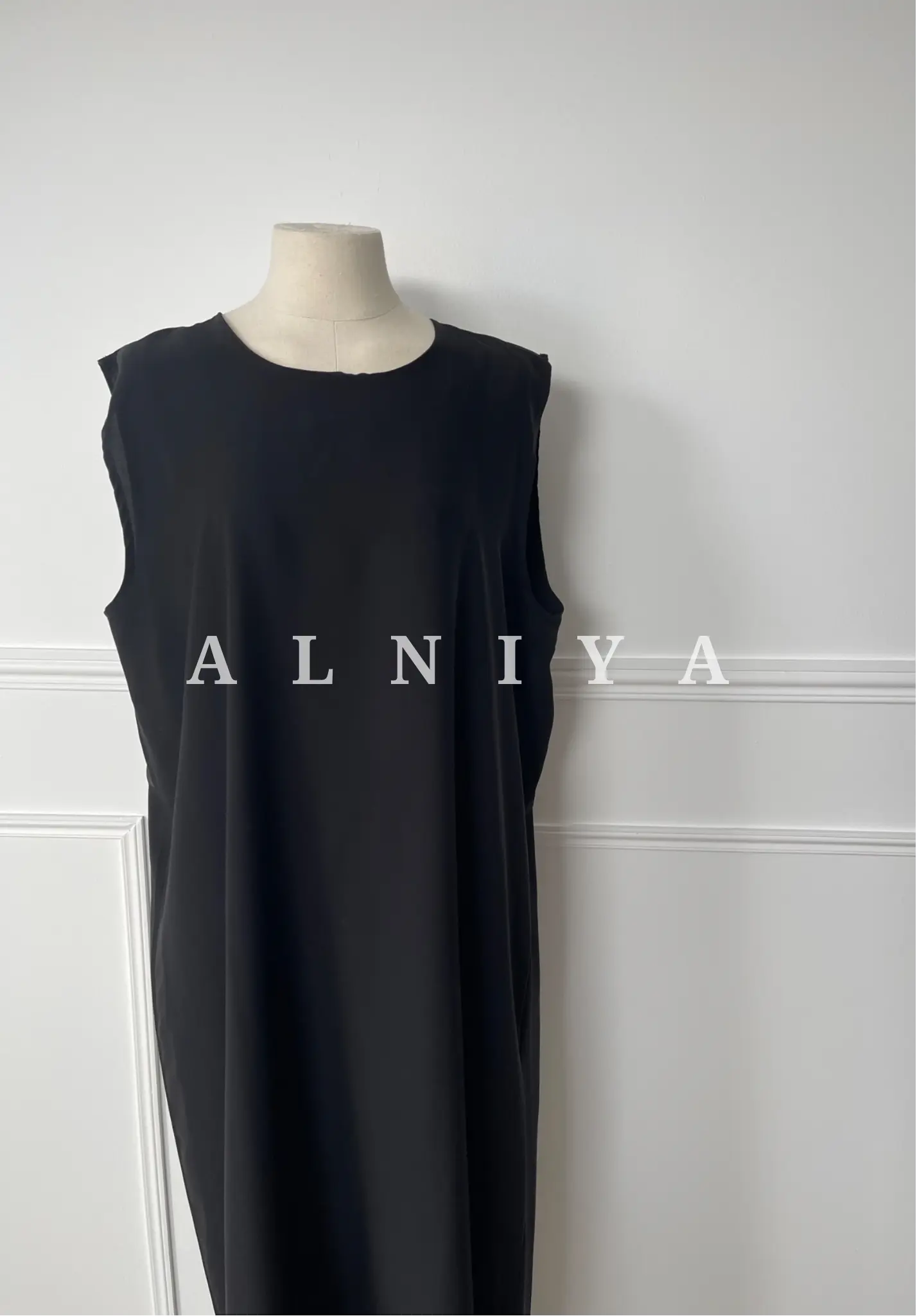 BLACK UNDERDRESS