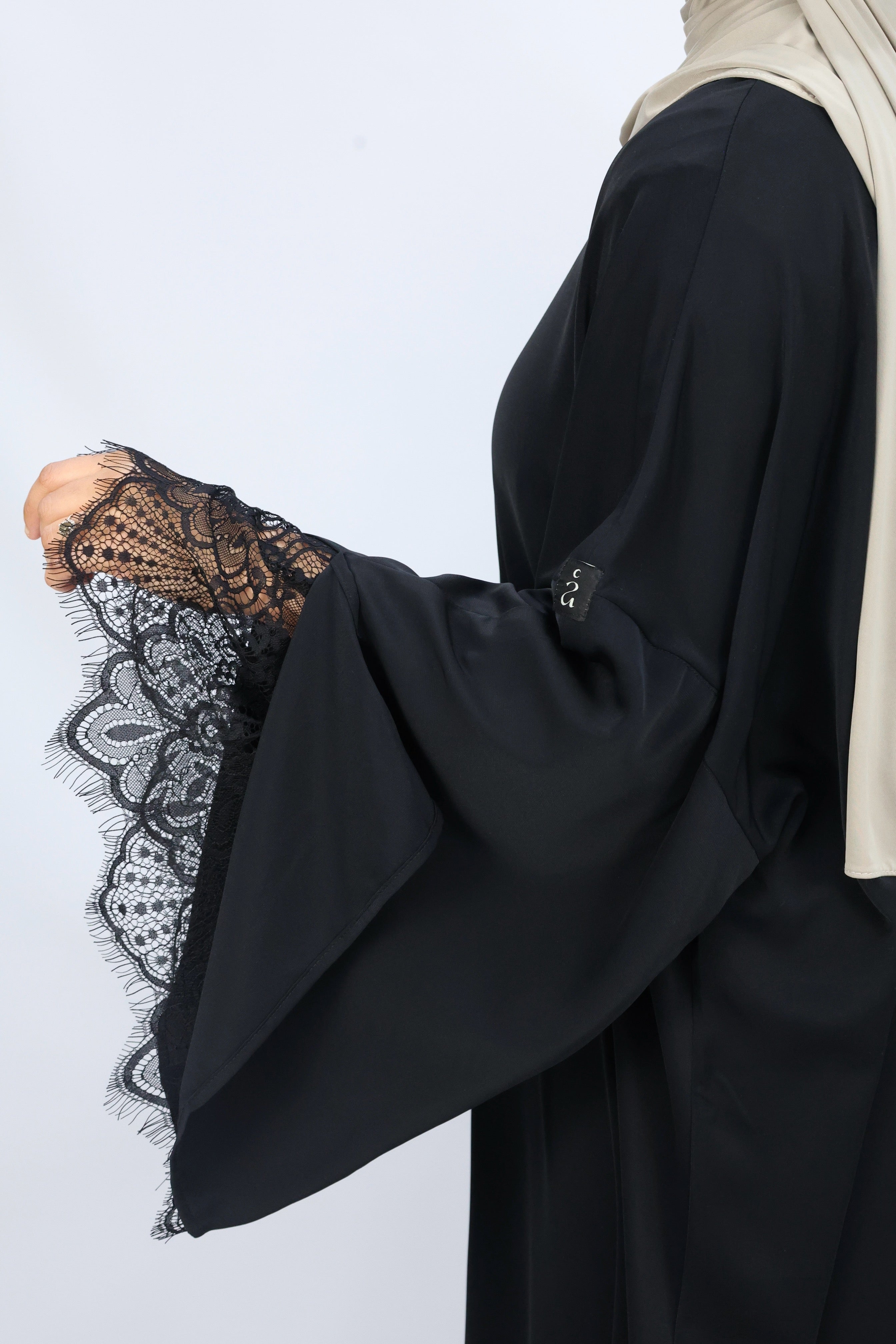 ABAYA DENTELLE