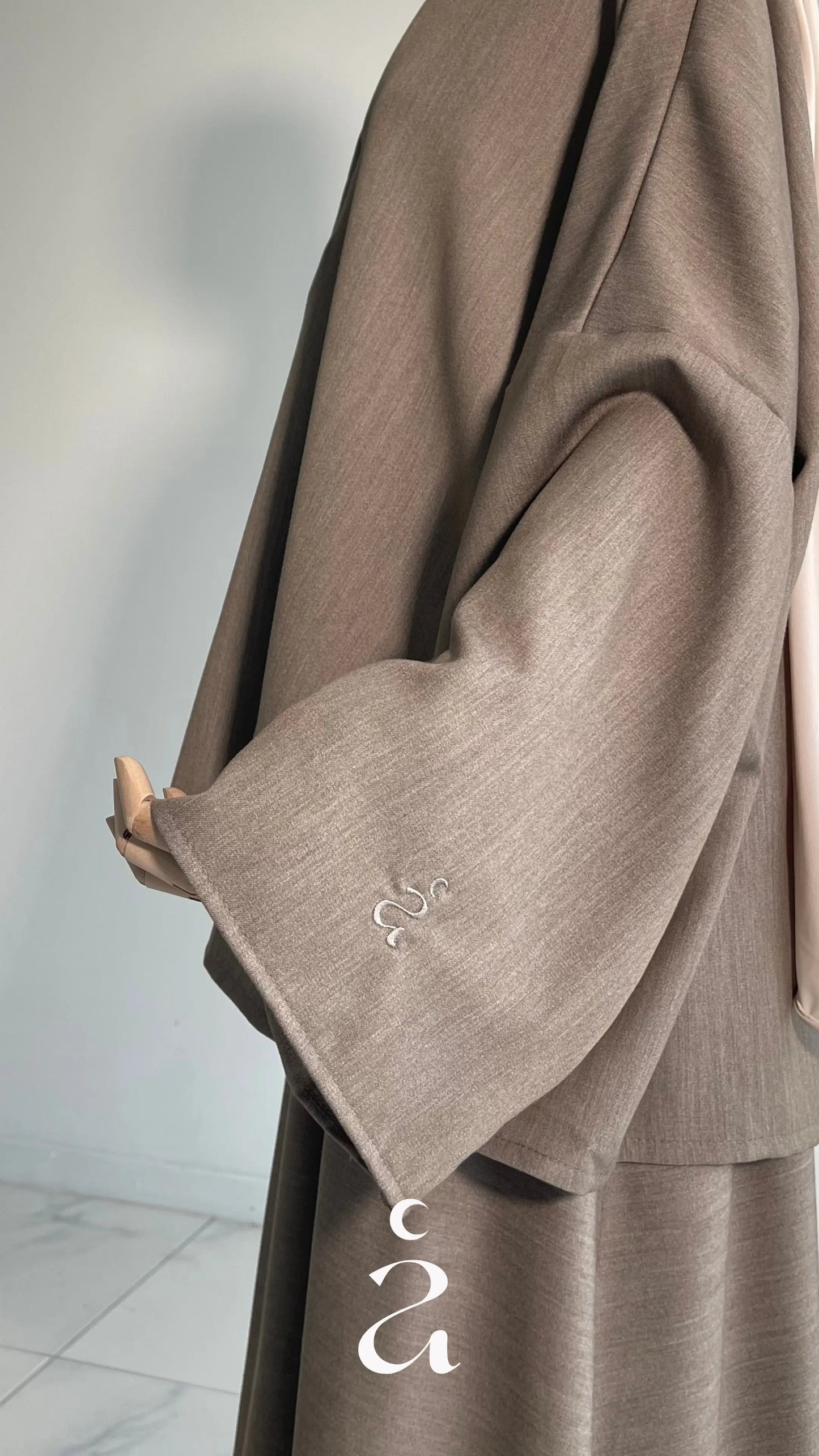 Ensemble Tunique Jupe Signature – Japonais