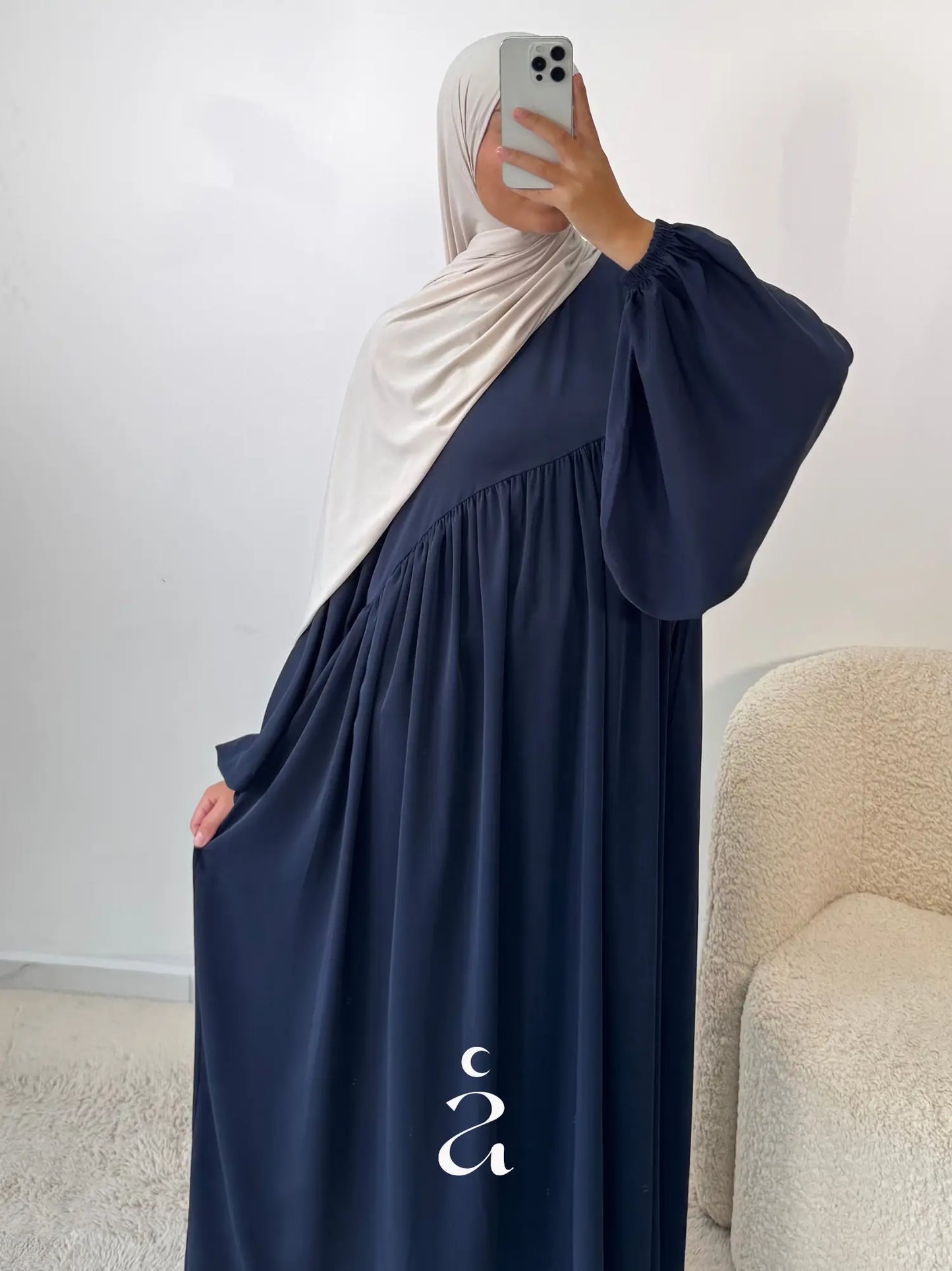 ABAYA ESMA SOIE DE MEDINE NEW Alniya Paris