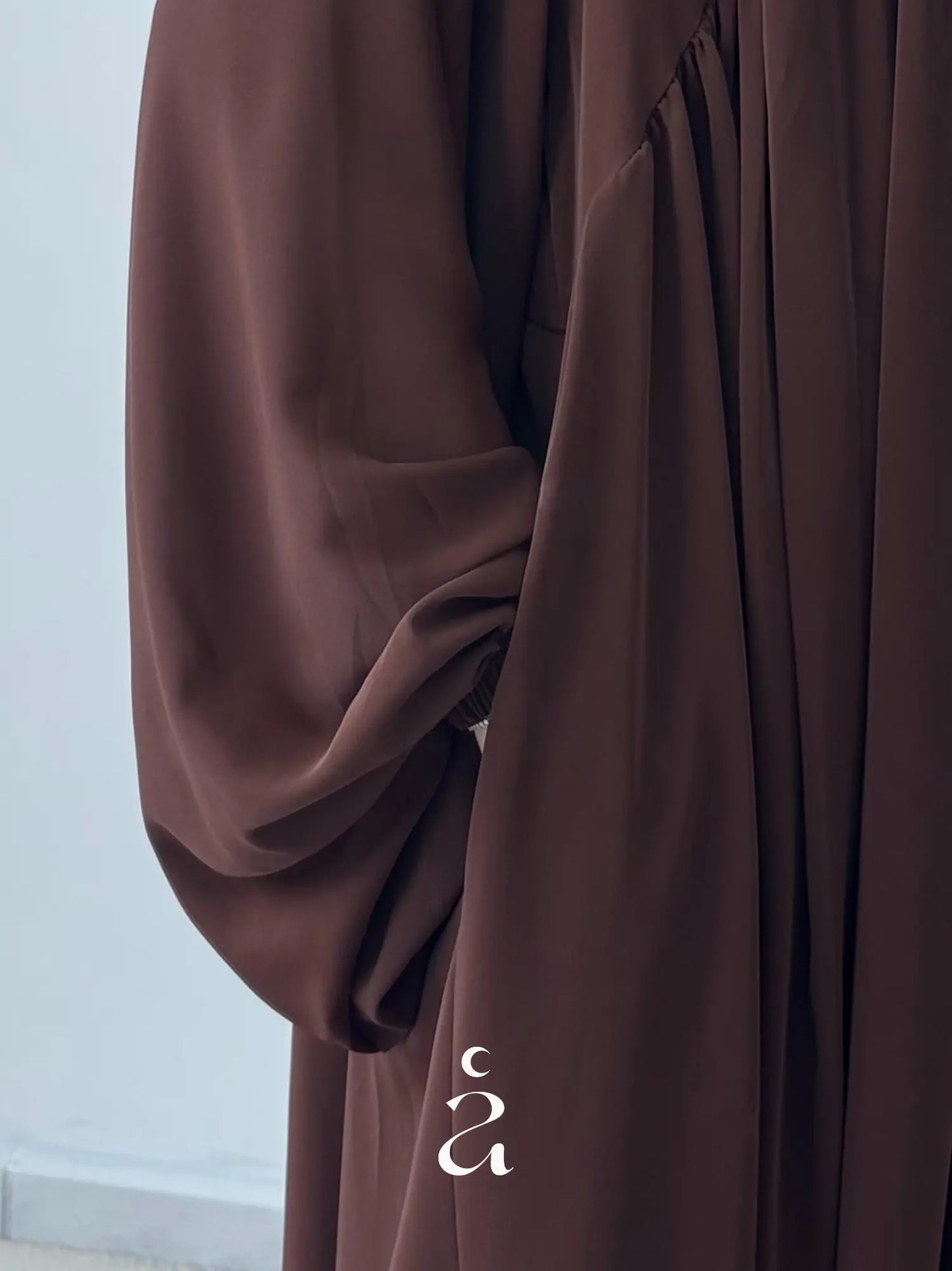 ABAYA ESMA SOIE DE MEDINE NEW (Grande taille) Alniya Paris