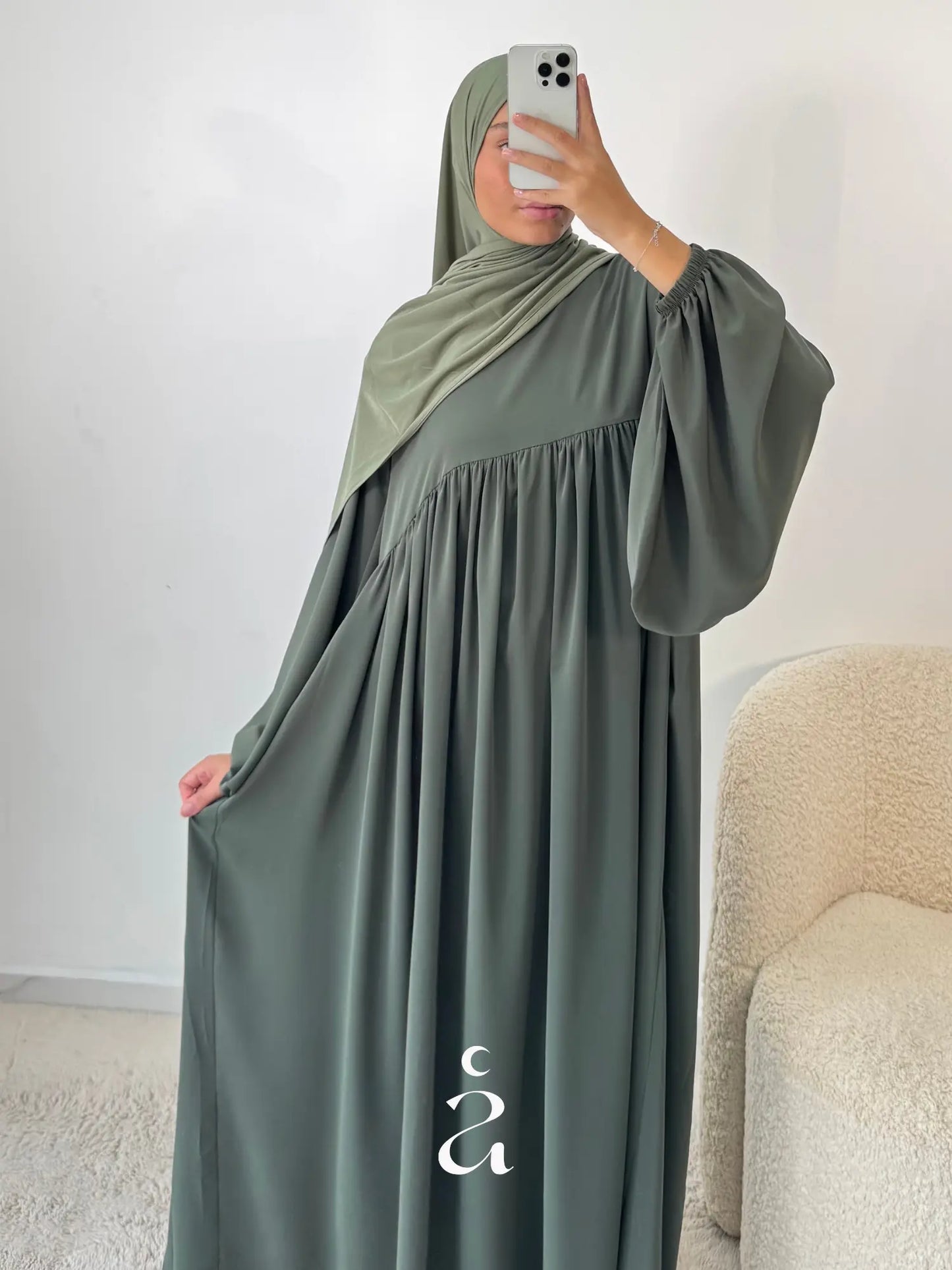 ABAYA ESMA SOIE DE MEDINE NEW Alniya Paris