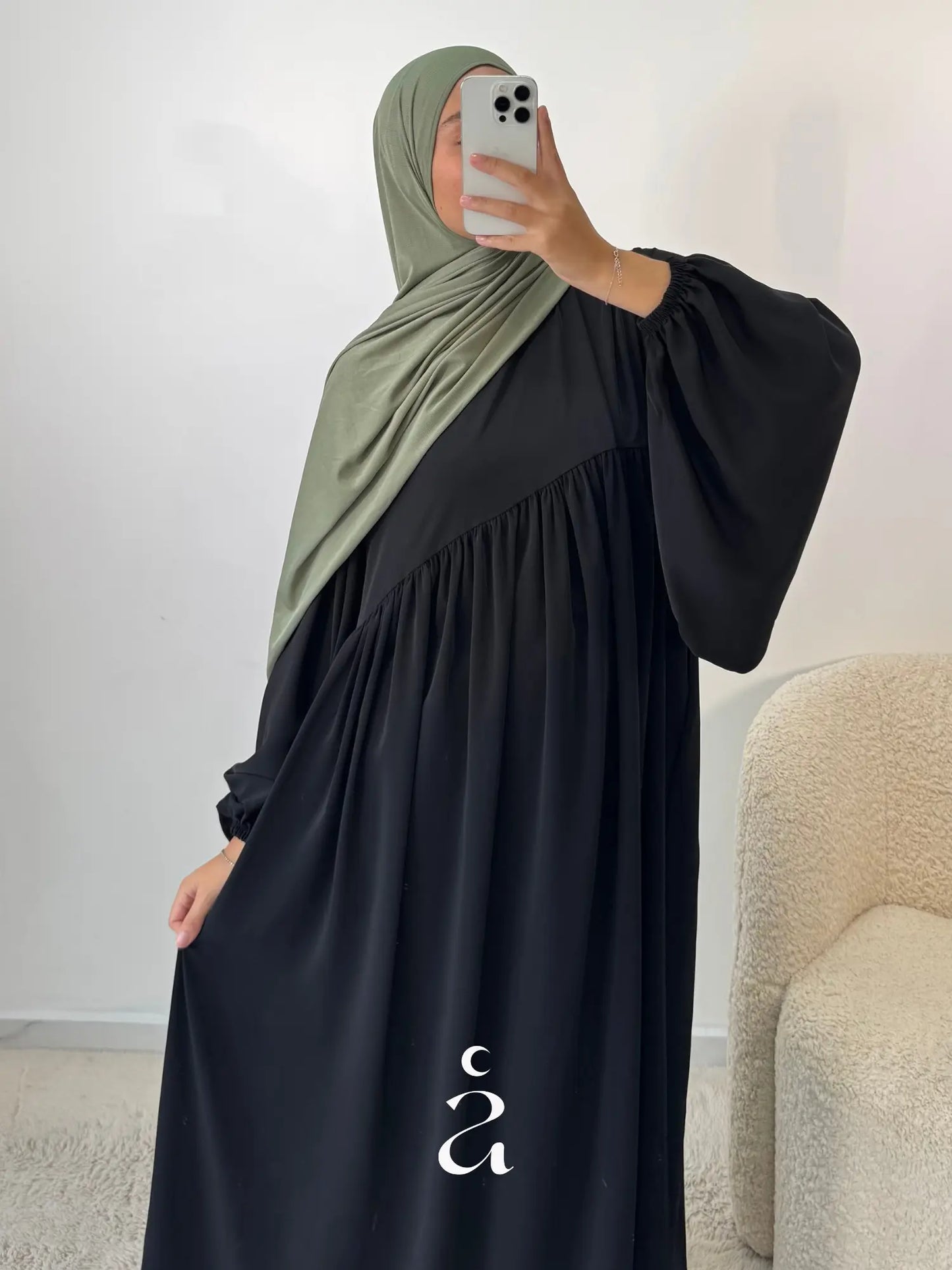 ABAYA ESMA SOIE DE MEDINE NEW (Grande taille) Alniya Paris