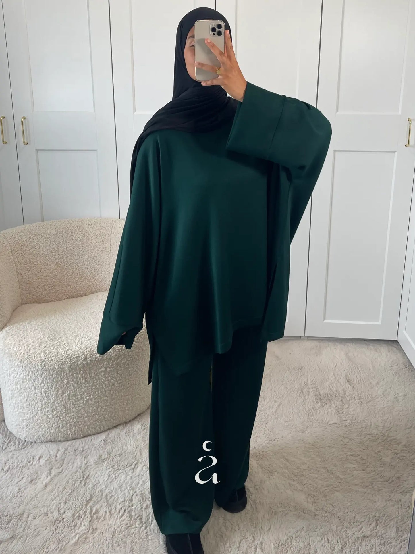 SET HINA