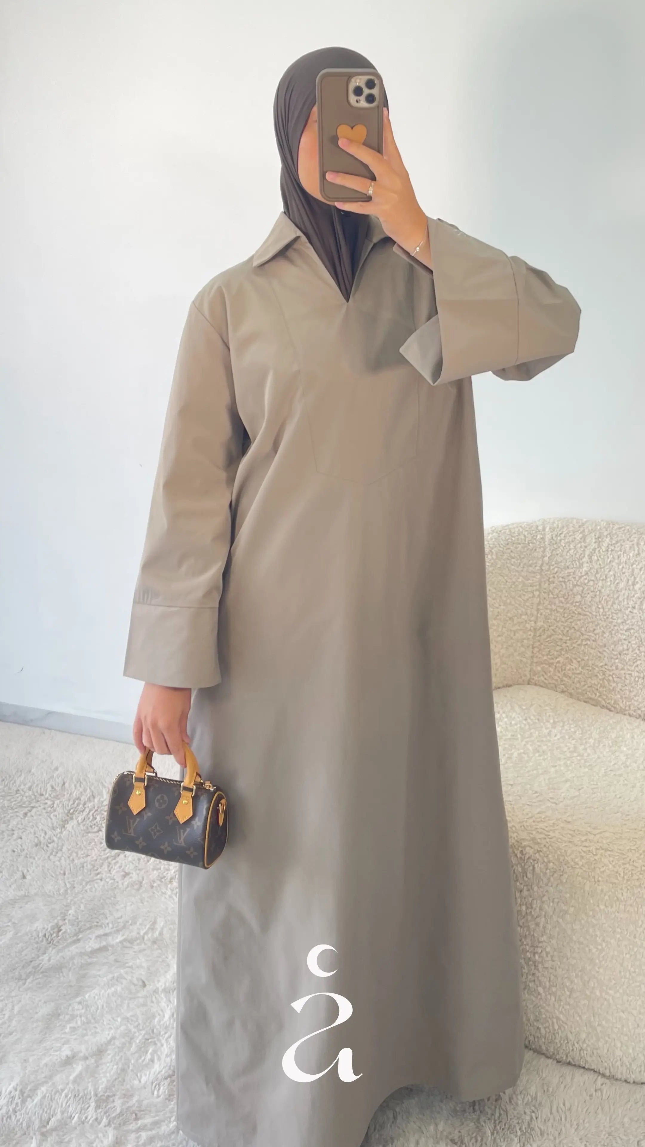 Abaya Col Chemise Safa - Alniya Taupe / Taille 3
