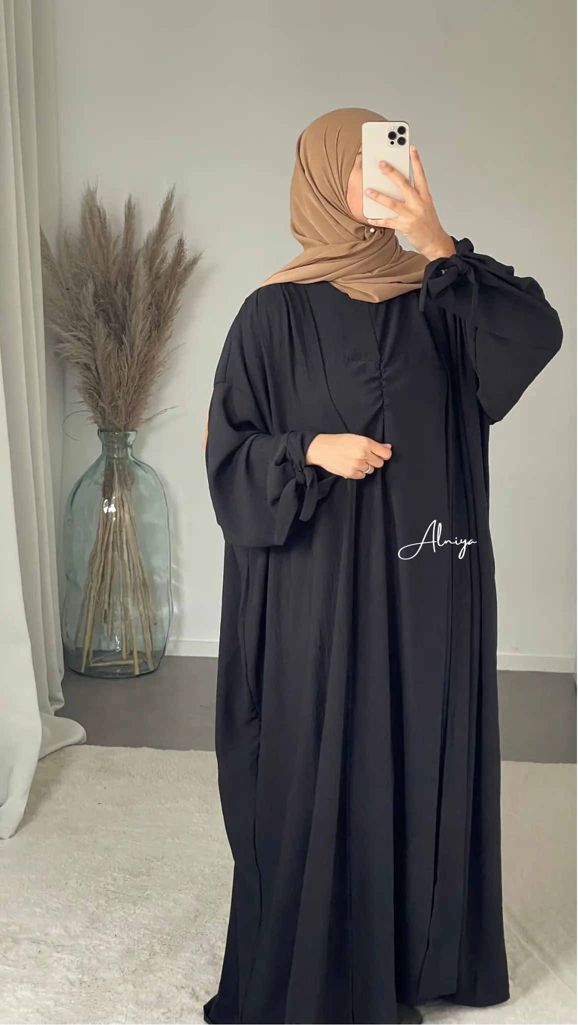 SET HIND Alniya Paris