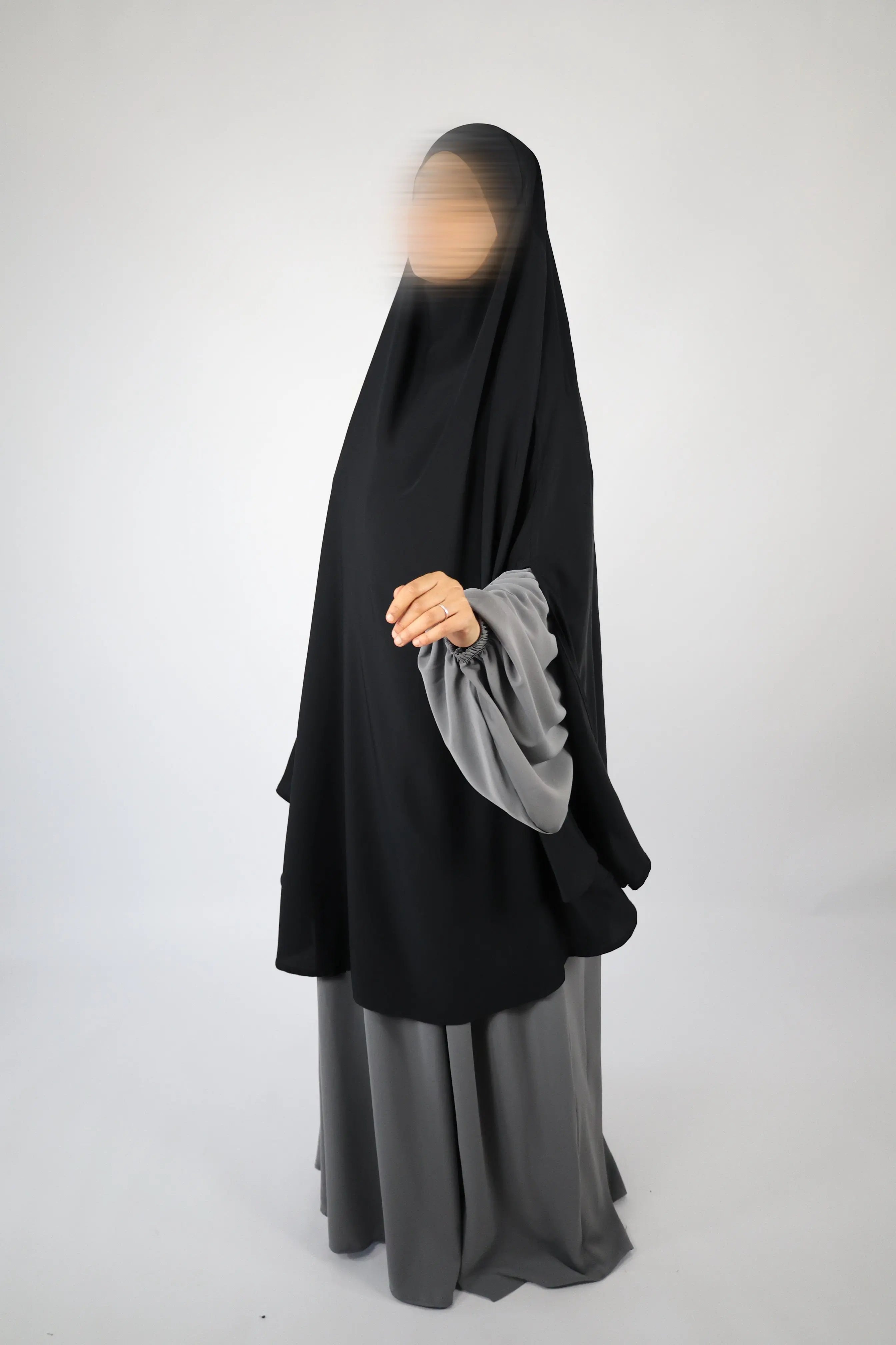 KHIMAR MEDINE - MAXI FENTE signature 